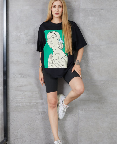 Kadın Silüet Baskılı Bisiklet Yaka Oversize T-shirt Kadın Silüet Baskılı Bisiklet Yaka Oversize T-shirt