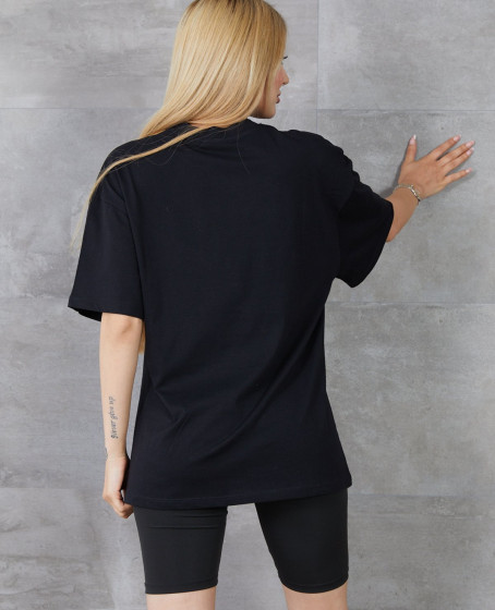 Kadın Silüet Baskılı Bisiklet Yaka Oversize T-shirt Kadın Silüet Baskılı Bisiklet Yaka Oversize T-shirt