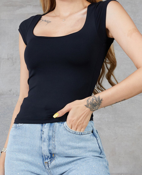 Kadın U Yaka Kısa Kol Likralı Body Kadın U Yaka Kısa Kol Likralı Body