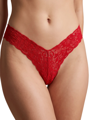 Çiçek Desenli Dantel String Külot Çiçek Desenli Dantel String Külot