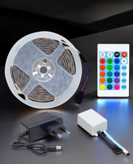 5 Metre Şerit Led RGB Işıklı Kumandalı Güç Adaptörü Her Ortama Uygun 5 Metre Şerit Led RGB Işıklı Kumandalı Güç Adaptörü Her Ortama Uygun