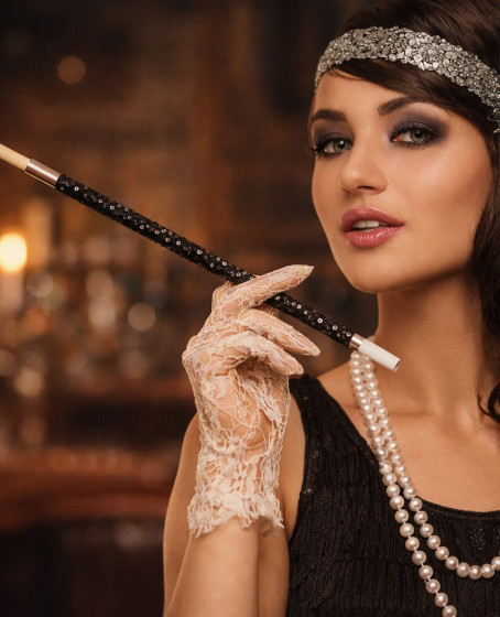 30 cm Siyah Payetli Sigara Tutacağı – 1920’ler Gatsby Parti Aksesuarı 30 cm Siyah Payetli Sigara Tutacağı – 1920’ler Gatsby Parti Aksesuarı