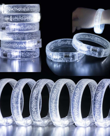 Beyaz-Gümüş Led Işıklı Baskı Yapılabilen Pilli Bileklik Bilezik 1,5 cm Genişlik Beyaz-Gümüş Led Işıklı Baskı Yapılabilen Pilli Bileklik Bilezik 1,5 cm Genişlik