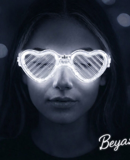 Beyaz LED Işıklı Kalp Gözlük – 3 Modlu Parti & Glow Gözlüğü