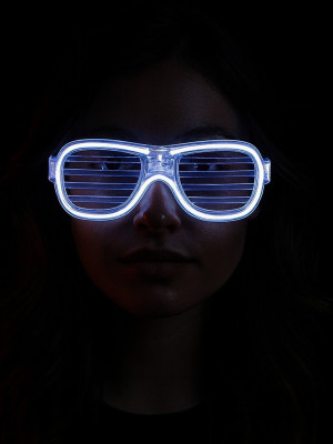 Beyaz Led Işıklı Parti Gözlüğü - Neon Glow Şerit Gözlük 3 Modlu Beyaz Led Işıklı Parti Gözlüğü - Neon Glow Şerit Gözlük 3 Modlu