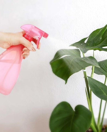 Çok Amaçlı Fısfıs Çiçek Sulama Plastik Su Sprey Şişesi 700 ml TP-219