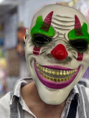 Delirten Gülüş Psikopat Palyaço Temalı Joker Maskesi Delirten Gülüş Psikopat Palyaço Temalı Joker Maskesi
