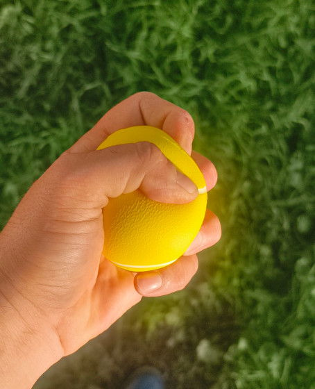 El Bilek Güçlendirme Topu Medium