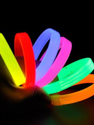 Glow Partisi Fosforlu Ekstra Kalın Bileklik 6 Renk 6’lı Set – Baskı Yapılabilir