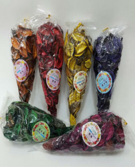 Kokulu Gül Yaprakları - 70 Gram Kokulu Gül Yaprakları - 70 Gram