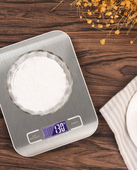 Lüx Dijital Mutfak Terazisi 5 Kg 1 Gr Hassas Paslanmaz Çelik + Pil Lüx Dijital Mutfak Terazisi 5 Kg 1 Gr Hassas Paslanmaz Çelik + Pil