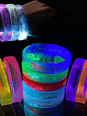 Mavi Led Işıklı Baskı Yapılabilen Pilli Bileklik Bilezik 1,5 cm Genişlik Mavi Led Işıklı Baskı Yapılabilen Pilli Bileklik Bilezik 1,5 cm Genişlik