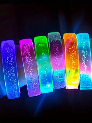 Mor Led Işıklı Baskı Yapılabilen Pilli Bileklik Bilezik 1,5 cm Genişlik Mor Led Işıklı Baskı Yapılabilen Pilli Bileklik Bilezik 1,5 cm Genişlik