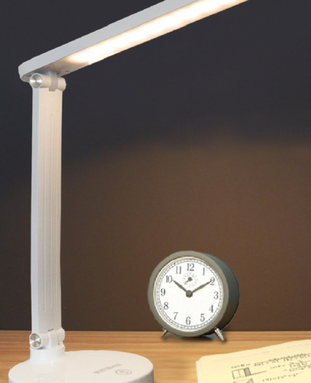PS-1912 Şarjlı 40 Led Çalışma Okuma Işığı Kademeli Masa Lambası Ayarlanabilir Renk Tonu Ve Parlaklık PS-1912 Şarjlı 40 Led Çalışma Okuma Işığı Kademeli Masa Lambası Ayarlanabilir Renk Tonu Ve Parlaklık