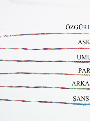Renkli Şans Bileklikleri ( 6 Adet ) Renkli Şans Bileklikleri ( 6 Adet )