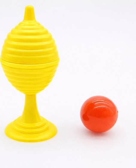 Sarı Renk Sihirli Kupa Top Kaybetme Oyunu 7 cm Sarı Renk Sihirli Kupa Top Kaybetme Oyunu 7 cm
