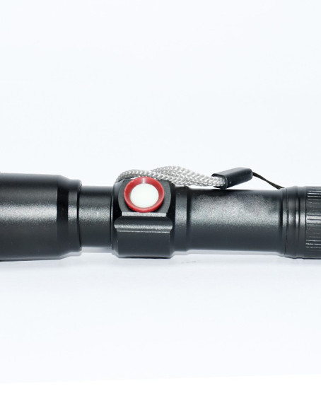 1.000 Lümen USB Şarjlı Led EL Feneri Wt-611 1.000 Lümen USB Şarjlı Led EL Feneri Wt-611
