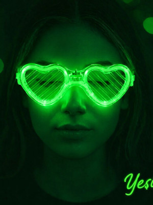 Yeşil LED Işıklı Kalp Gözlük – 3 Modlu Parti & Glow Gözlüğü
