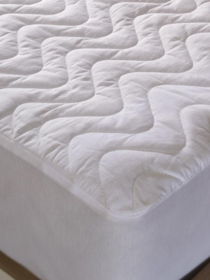 Sıvı Geçirmez Kapitoneli Fitted Çift Kişilik Yatak Pedi 180x200