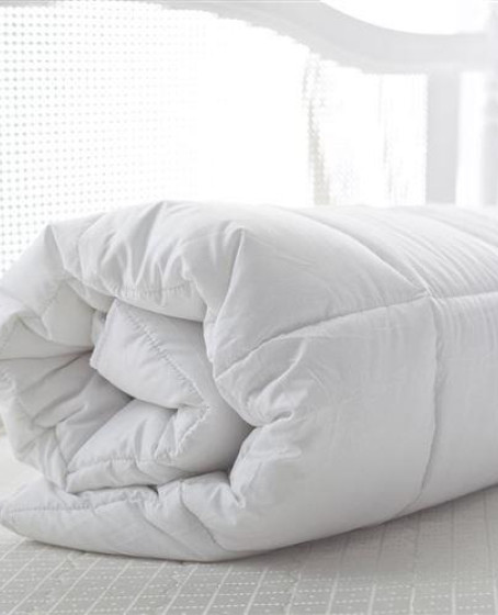Çift Kişilik Microfiber Yorgan Çift Kişilik Microfiber Yorgan
