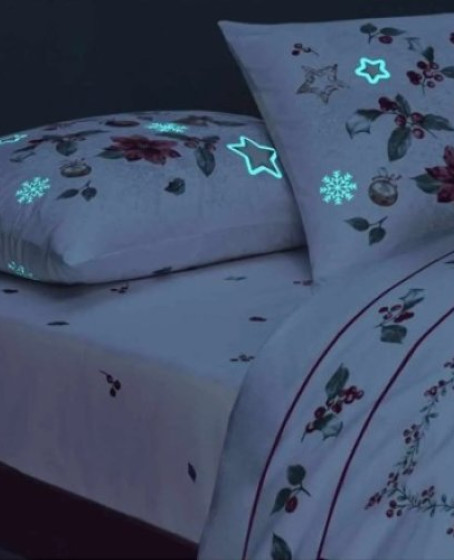 Glow Parlayan Çift Kişilik Nevresim Takımı Charm Kırmızı