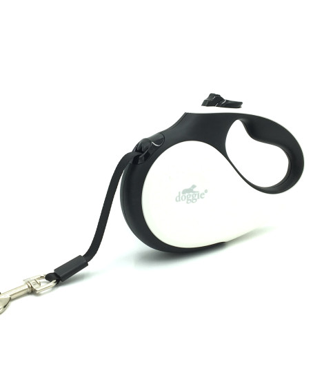 Soft Seri Otomatik Makaralı Gezdirme Tasması 25 kg / 5 M Siyah Soft Seri Otomatik Makaralı Gezdirme Tasması 25 kg / 5 M Siyah