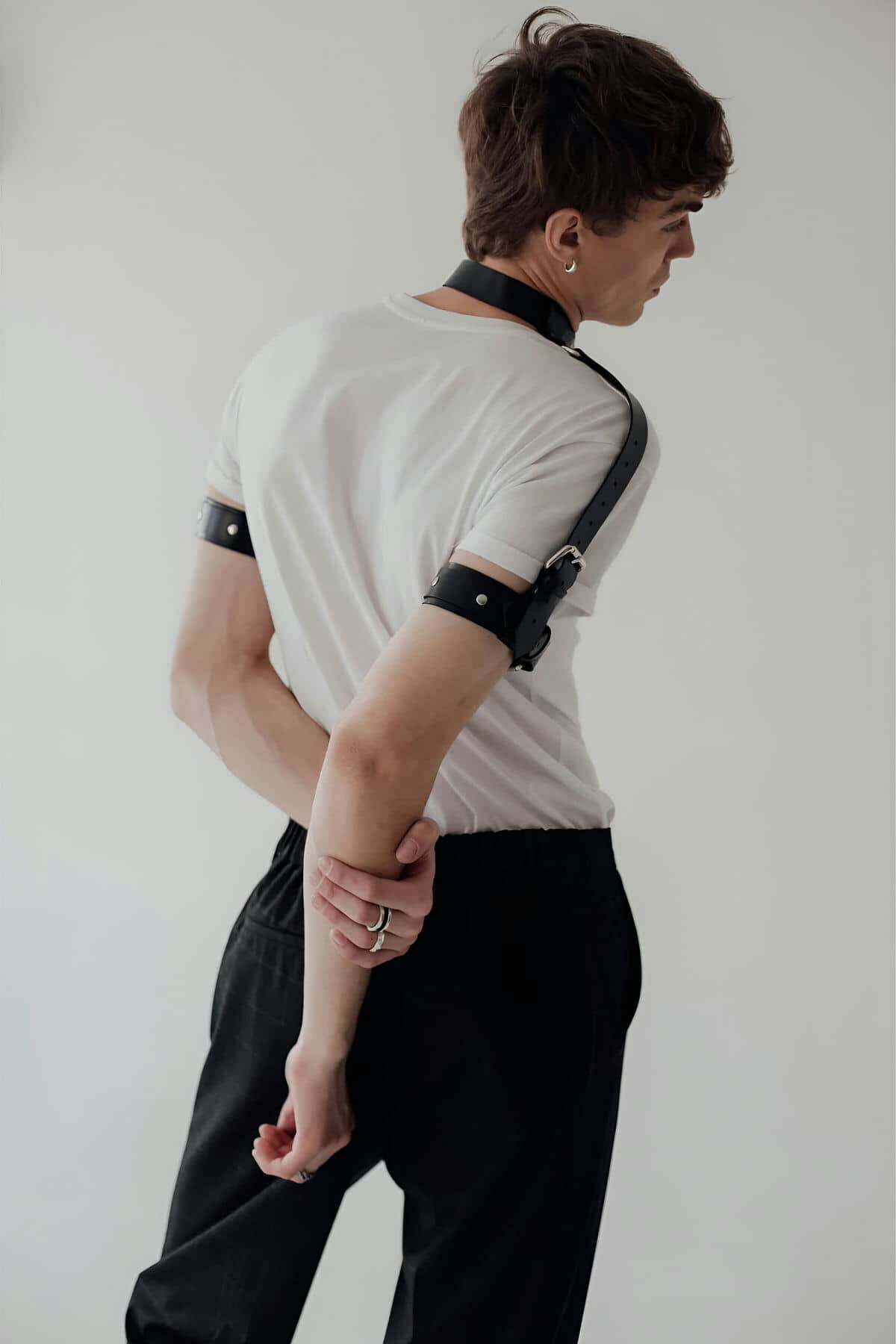 CLZ41 BoyunPazu ve Omuz Detaylı Şık Erkek Harness - Ürün Rengi:Siyah