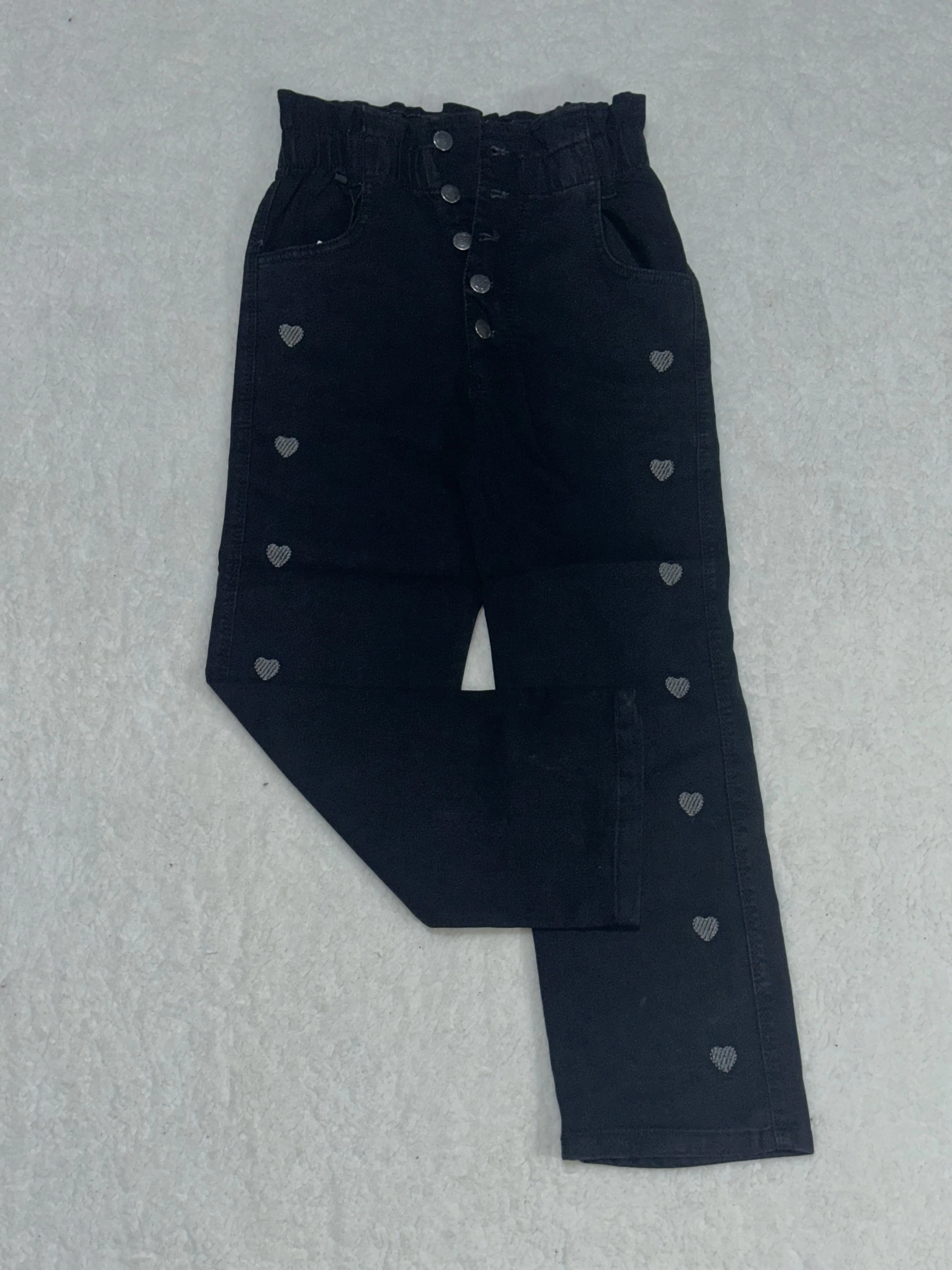 9 yaş kız çocuk beş düğmeli kalp işlemeli jeans pantolon siyah 9 yaş kız çocuk beş düğmeli kalp işlemeli jeans pantolon siyah