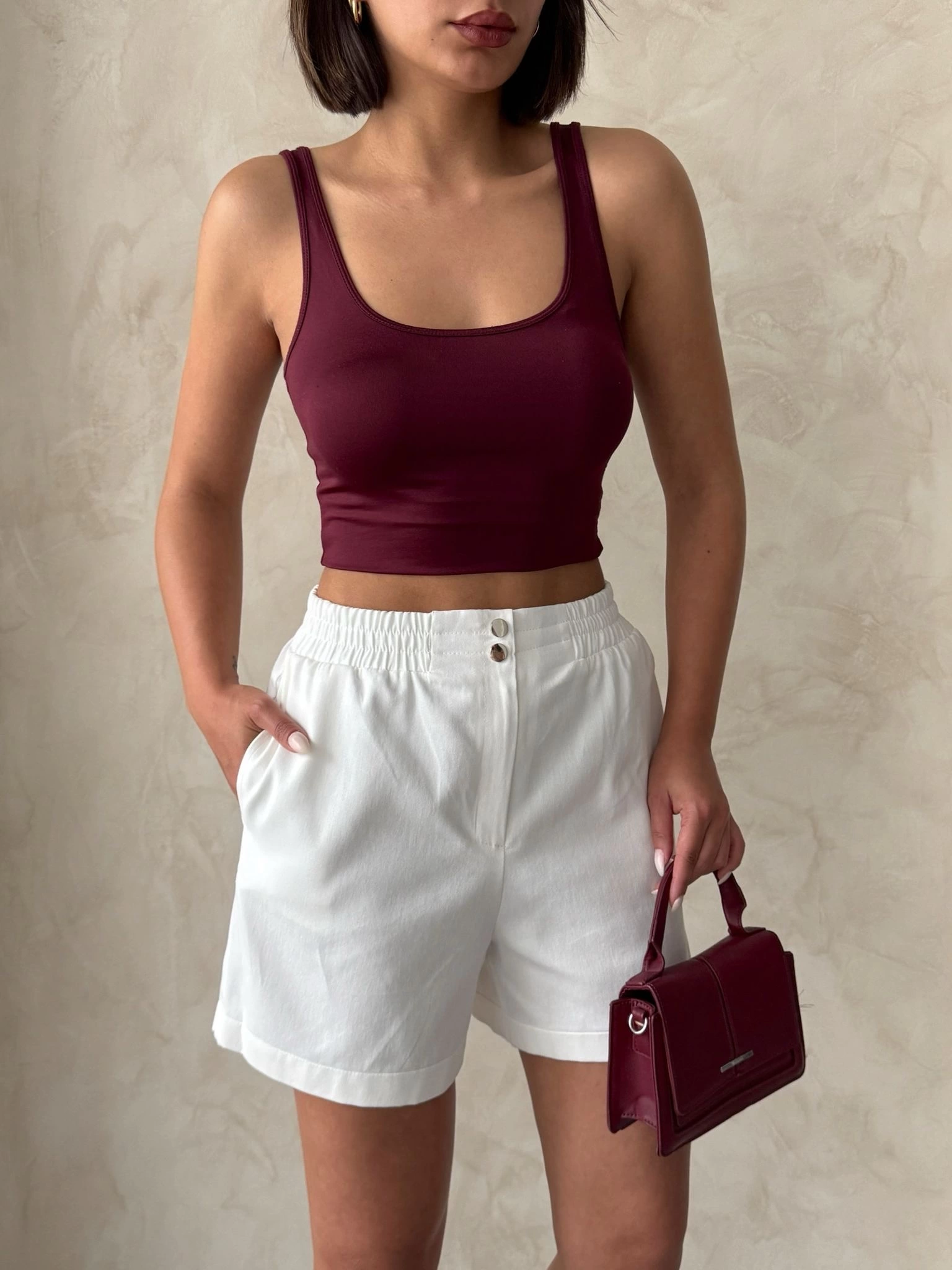 Beli lastikli çift çıtlı şort Beli lastikli çift çıtlı şort