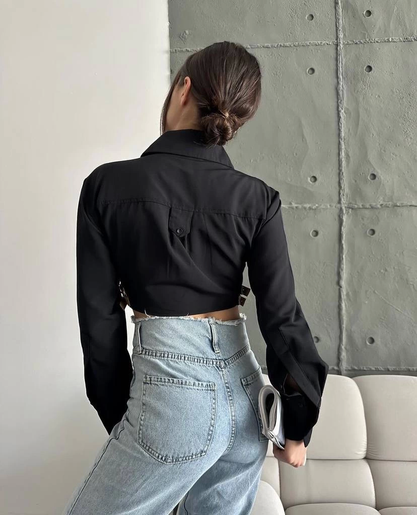 Yanı kemer detaylı crop gömlek siyah s4009 Yanı kemer detaylı crop gömlek siyah s4009