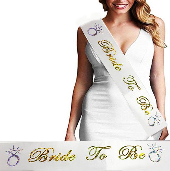 CLZ192 Bride To Be Saten Kuşak Beyaz Üzeri Hologramlı Metalize Altın Yazılı 160x9.5 Cm (4172)
