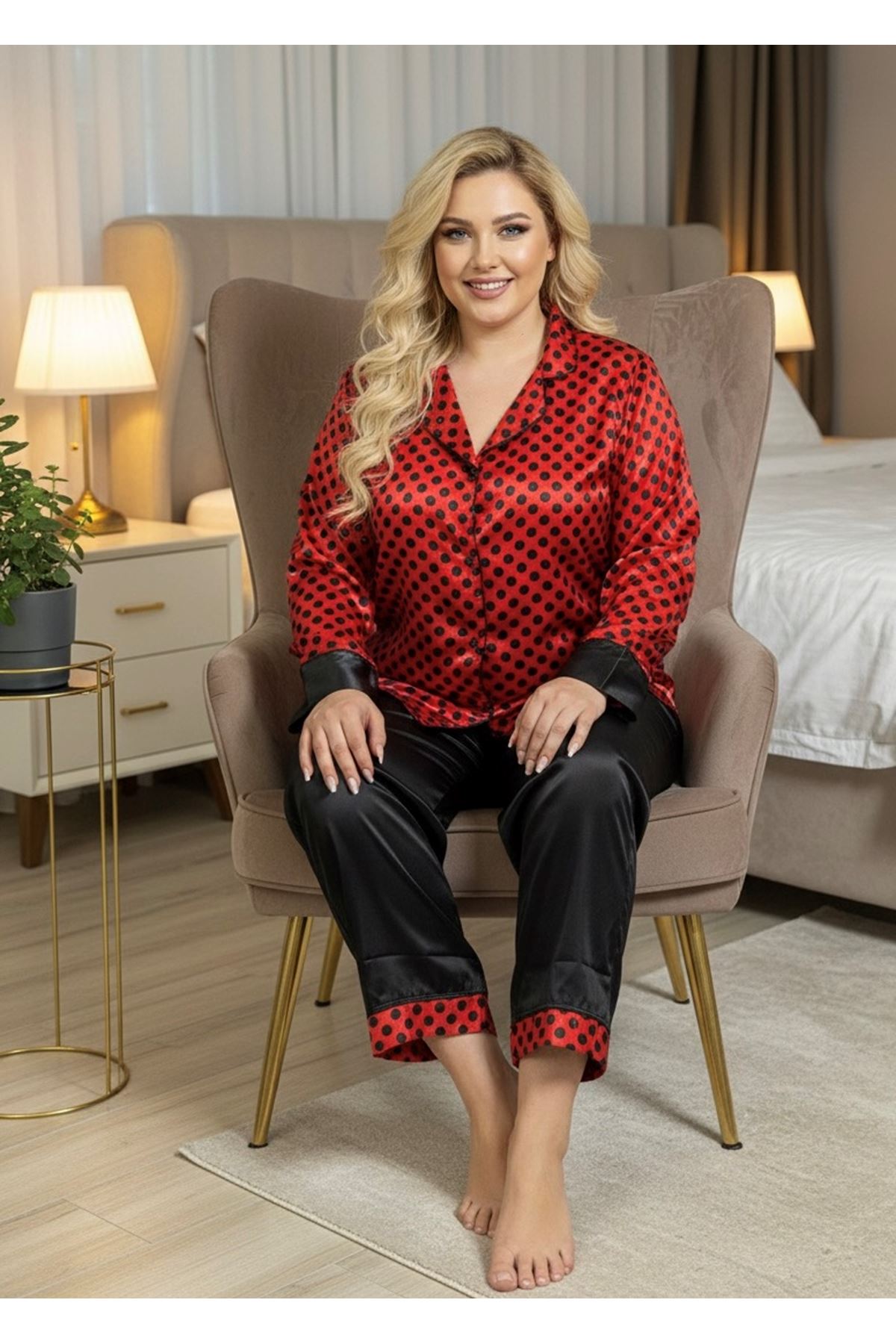 Siyah-Kırmızı Saten Pijama Takımı