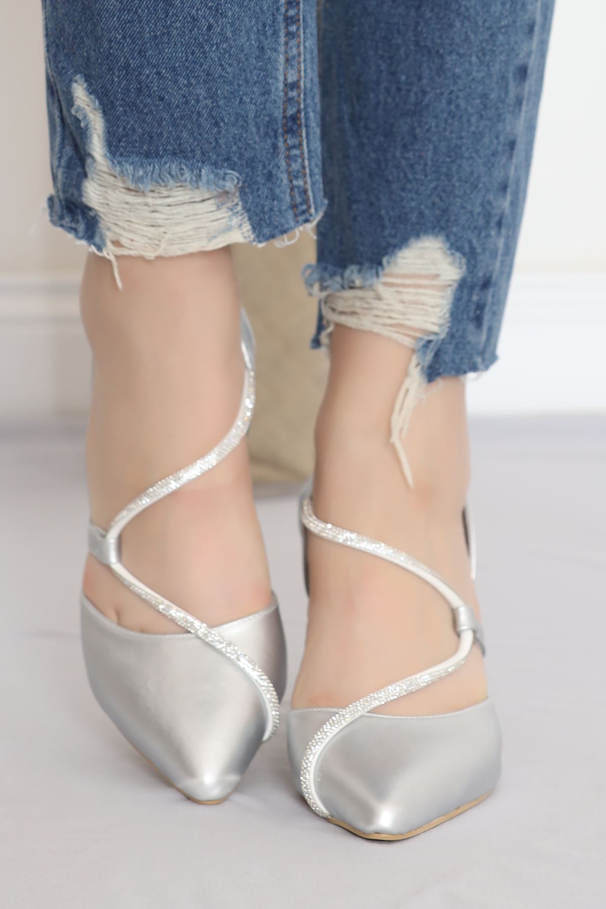 CLZ275 Taş Detay 7 Cm Topuklu Ayakkabı Gümüş