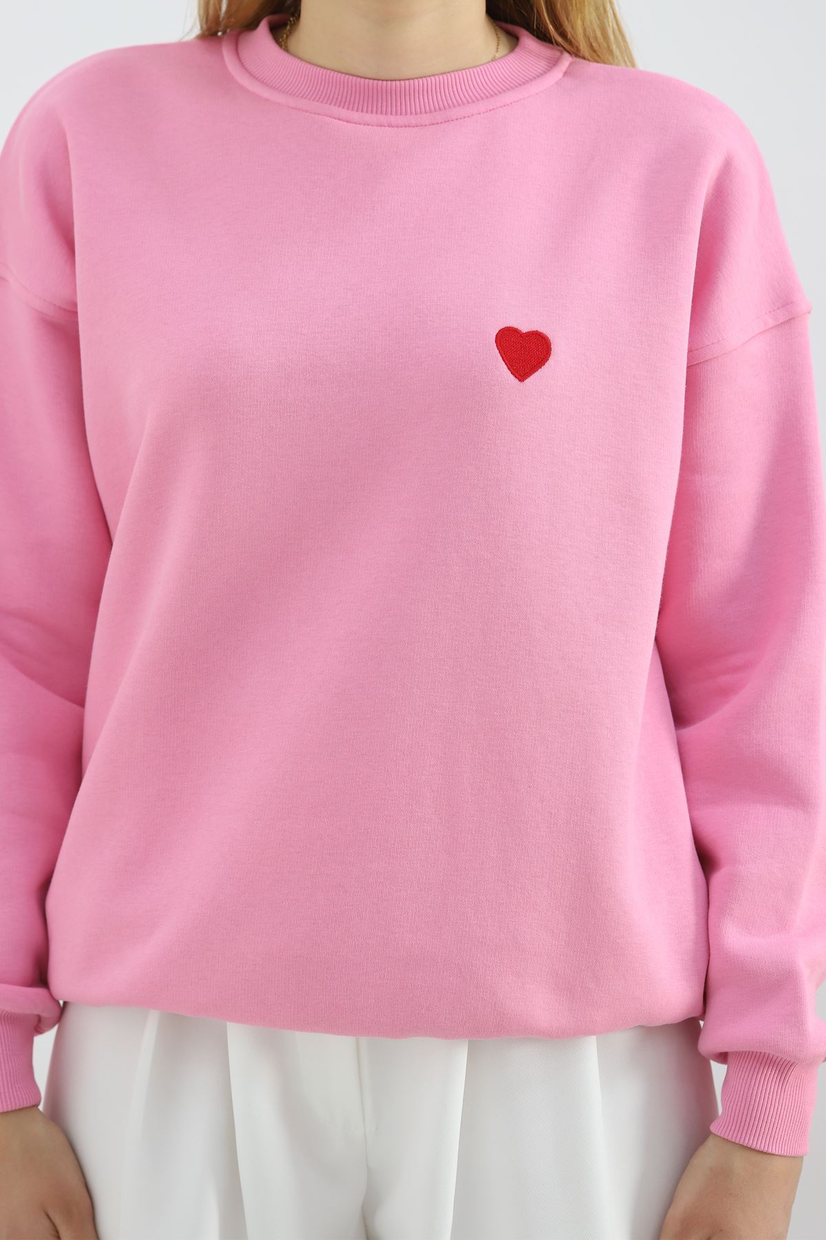 Kalp Nakışlı Şardonlu Oversize Sweat Pembe