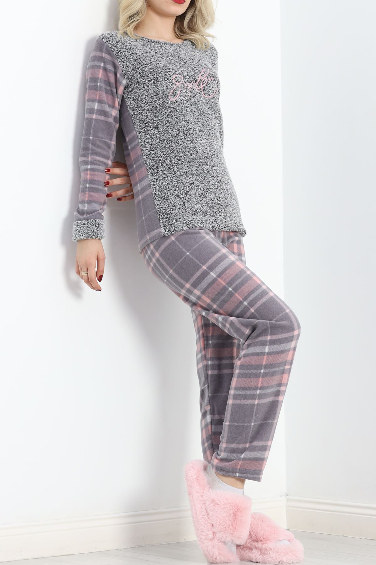 Peluş Polar Pijama Takımı Grikareli