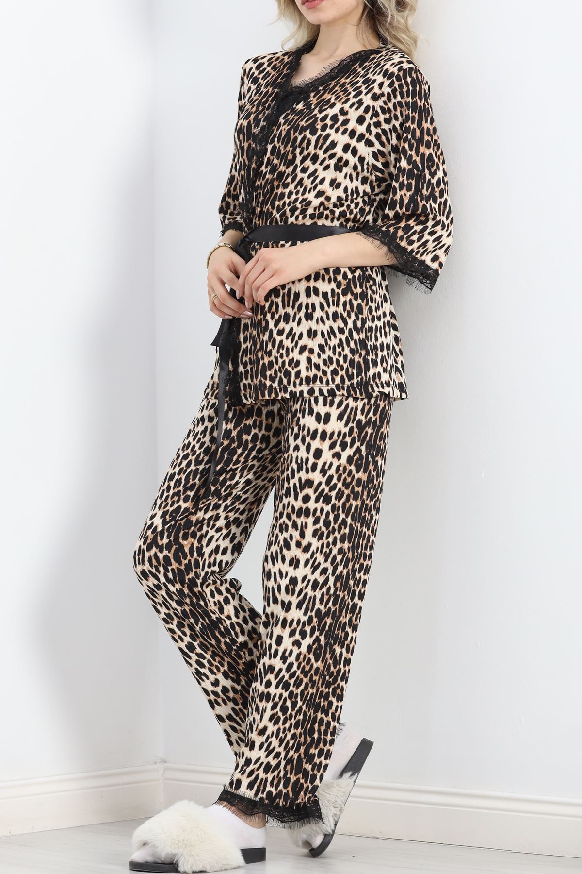 3'Lü Süet Pijama Takımı Leopar