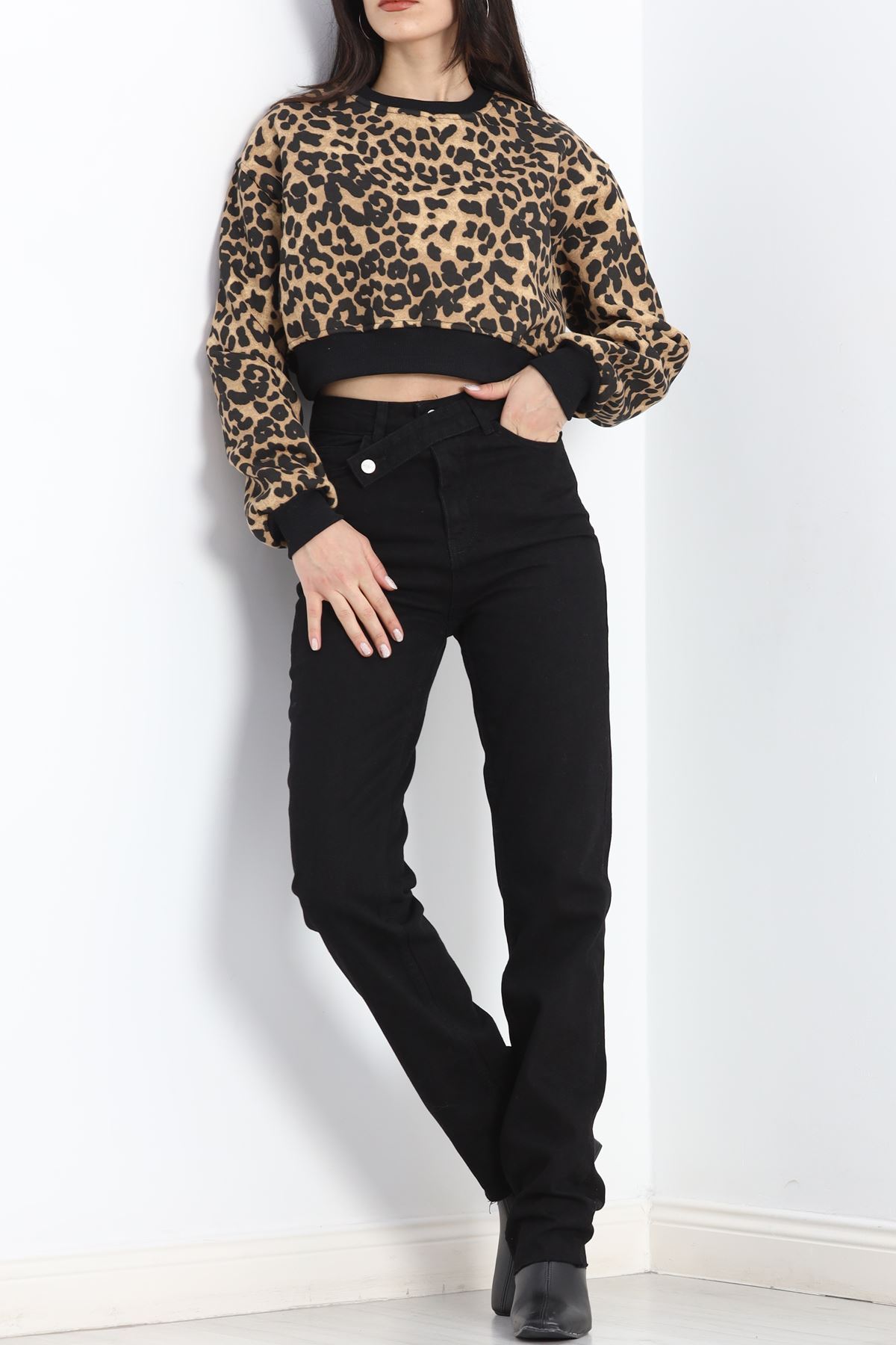 Desenli 3 İplik Crop Sweat Leopar