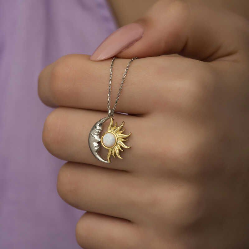 CLZ193 925 Ayar Gümüş Opal Beyaz Taşlı Ay Güneş Kadın Kolye