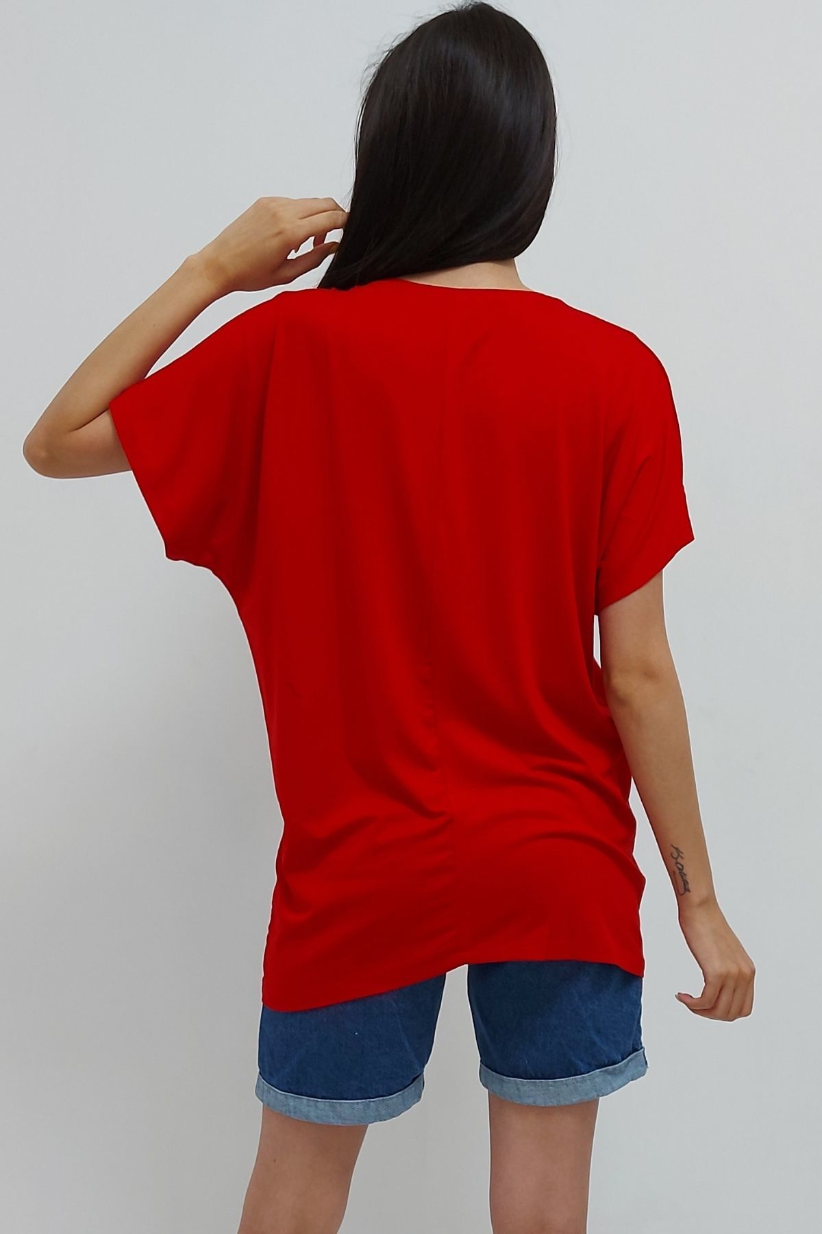 CLZ944 İşlemeli Bluz Kırmızı