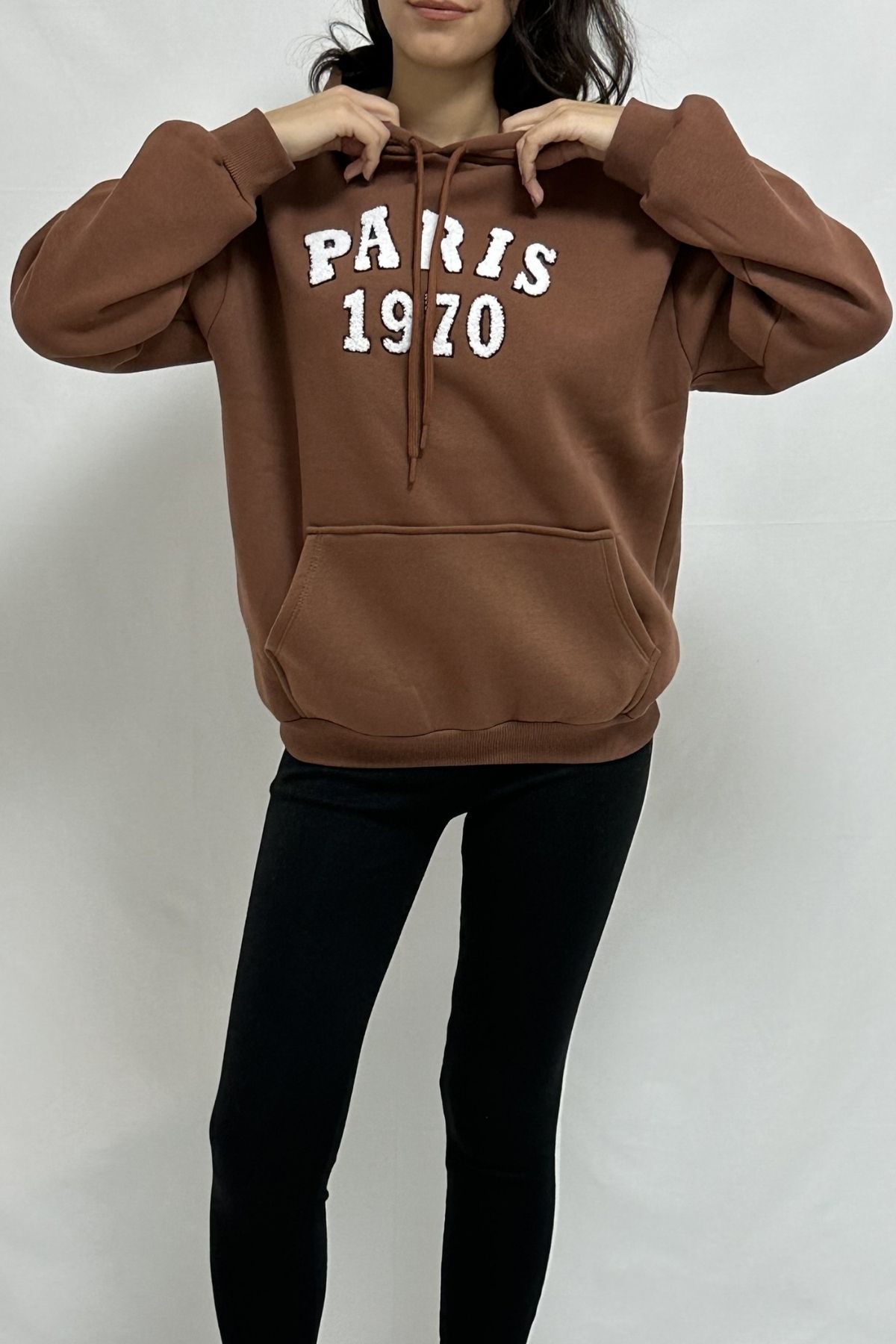 CLZ944 Paris Nakışlı 3 İplik Sweatshirt Kahverengi