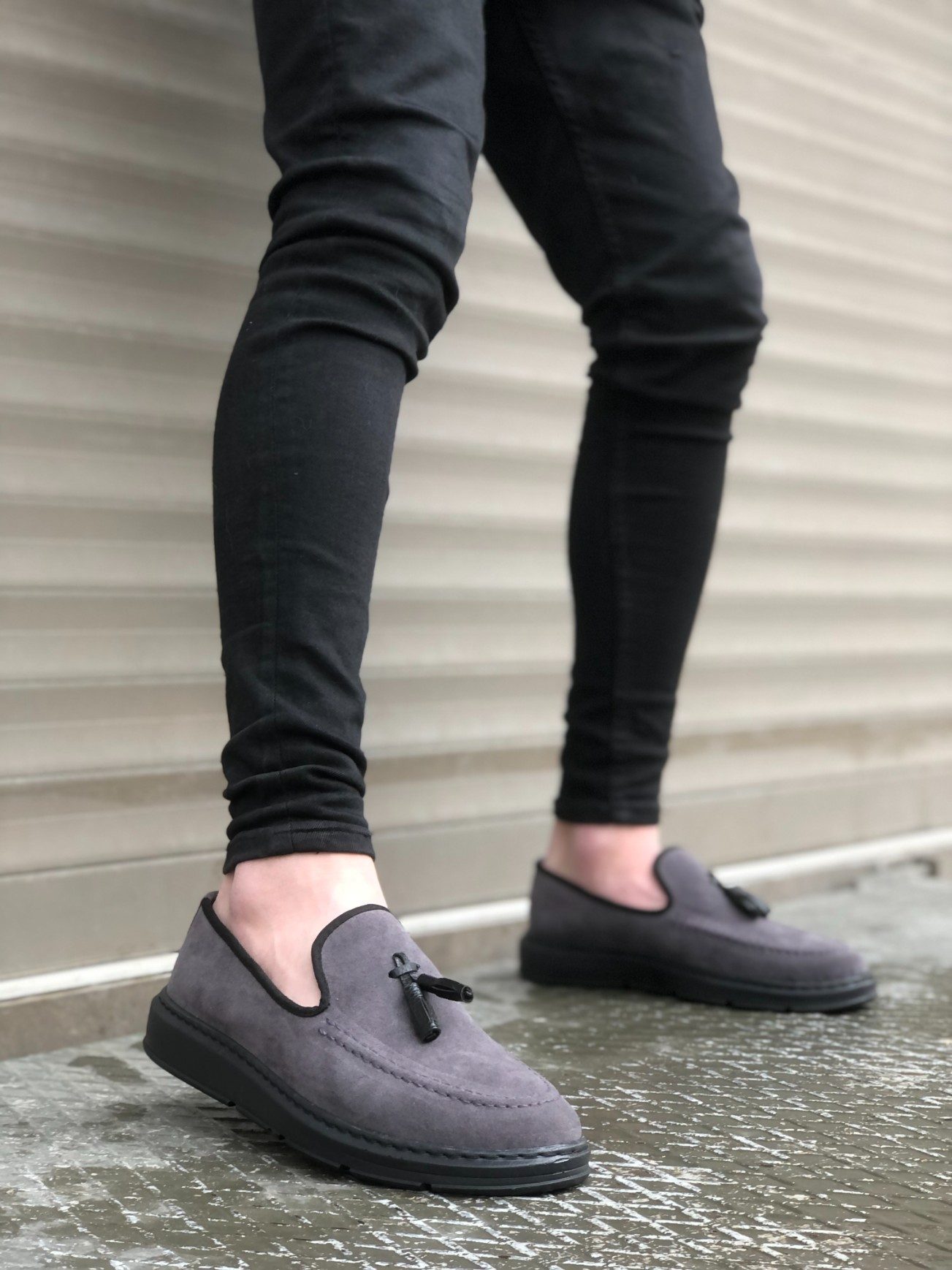 CLZ946 Bağcıksız Yüksek Taban Klasik Gri Siyah Taban Püsküllü Erkek Ayakkabı