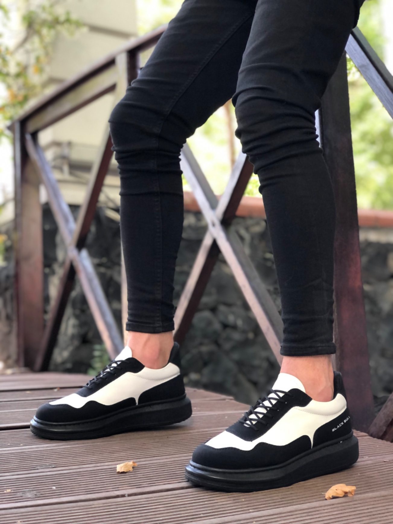 CLZ946  Yüksek Taban Siyah Beyaz Bağcıklı Erkek Ayakkabı