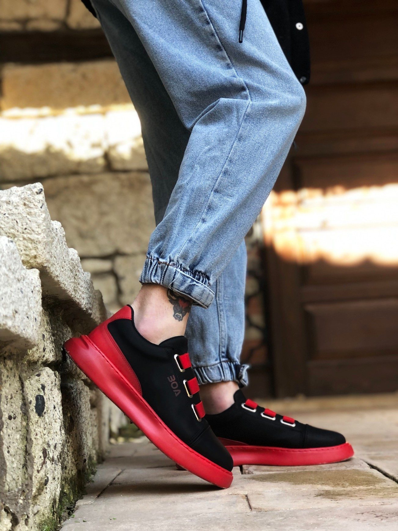 CLZ946  Bant Siyah Kırmızı Kalın Taban Casual Erkek Ayakkabı