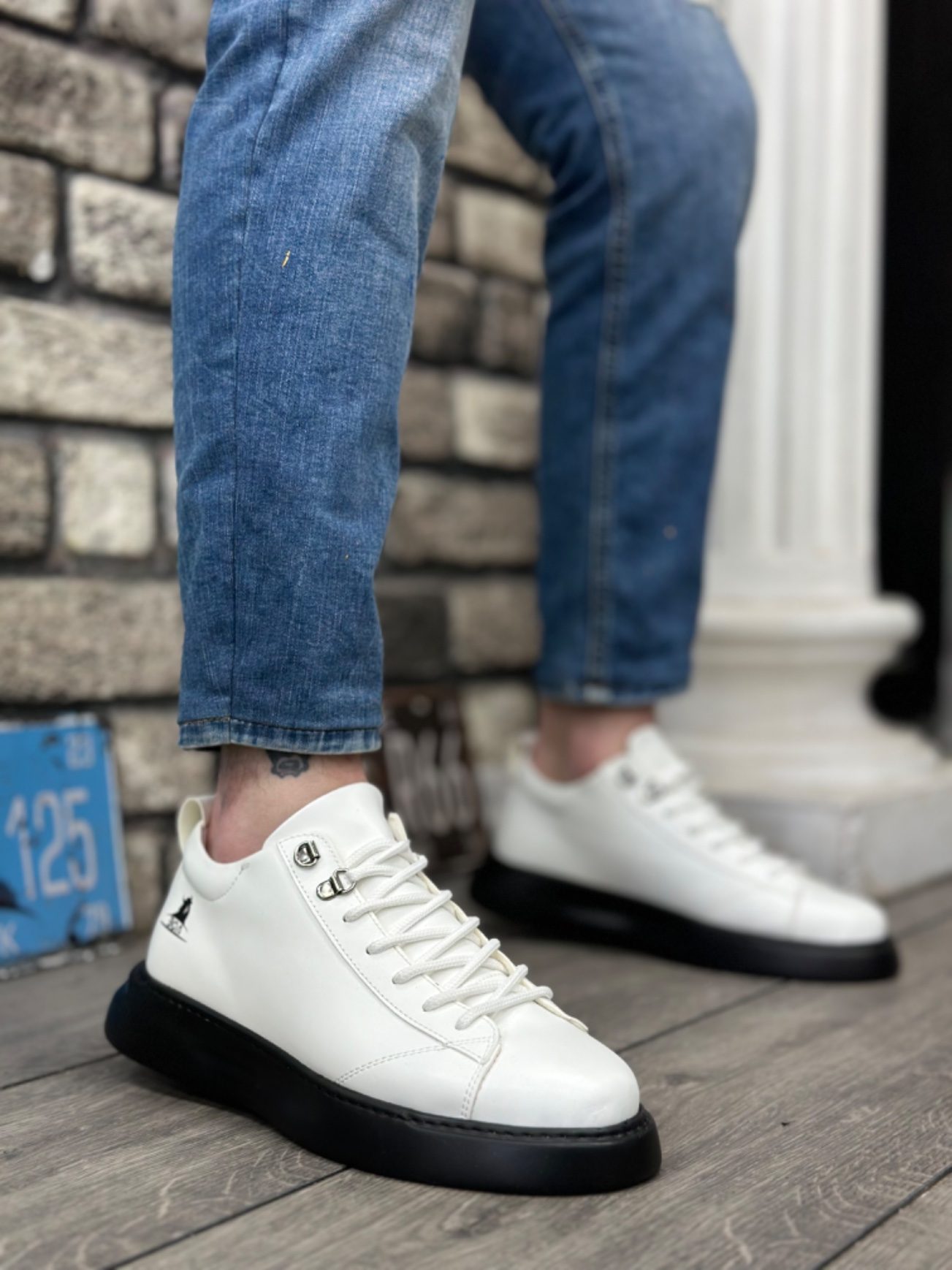 CLZ946 Bağcıklı Erkek Yüksek Taban Beyaz  Siyah Cilt  Spor Ayakkabı