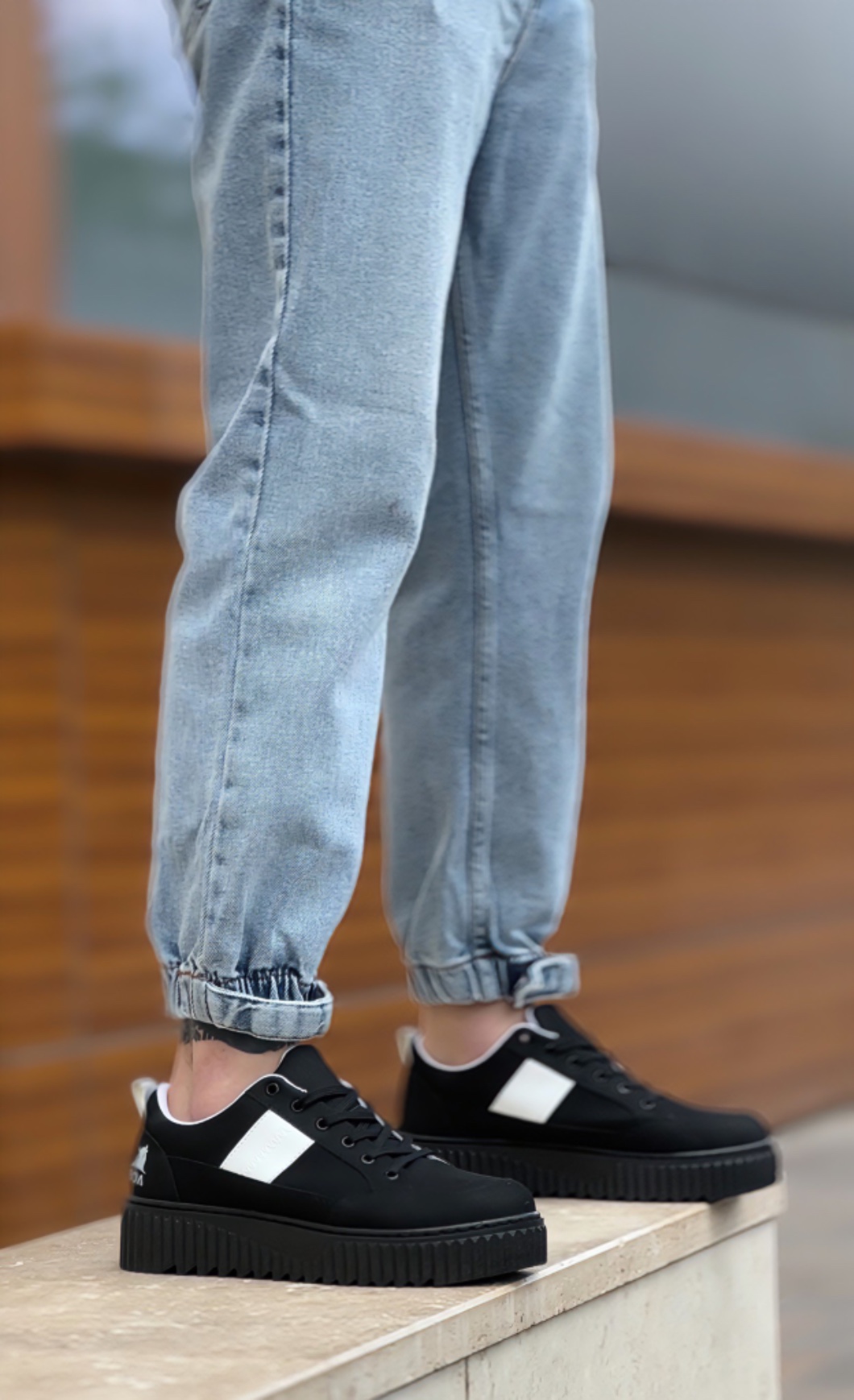 CLZ946  Yüksek Siyah Taban Beyaz Detaylı Bağcıklı Erkek Ayakkabı