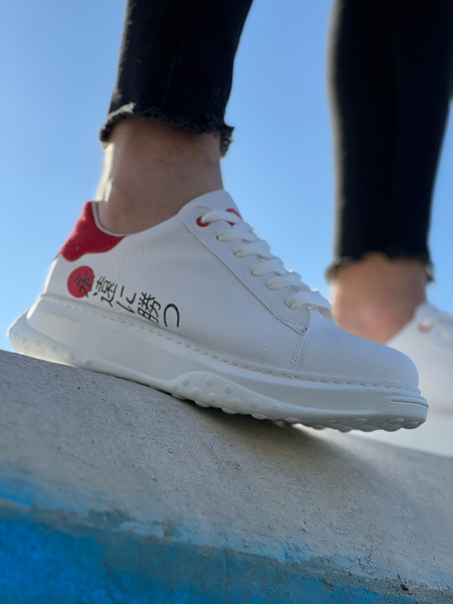 CLZ946  Bağcıklı Beyaz Kırmızı Günlük Erkek  Ayakkabı