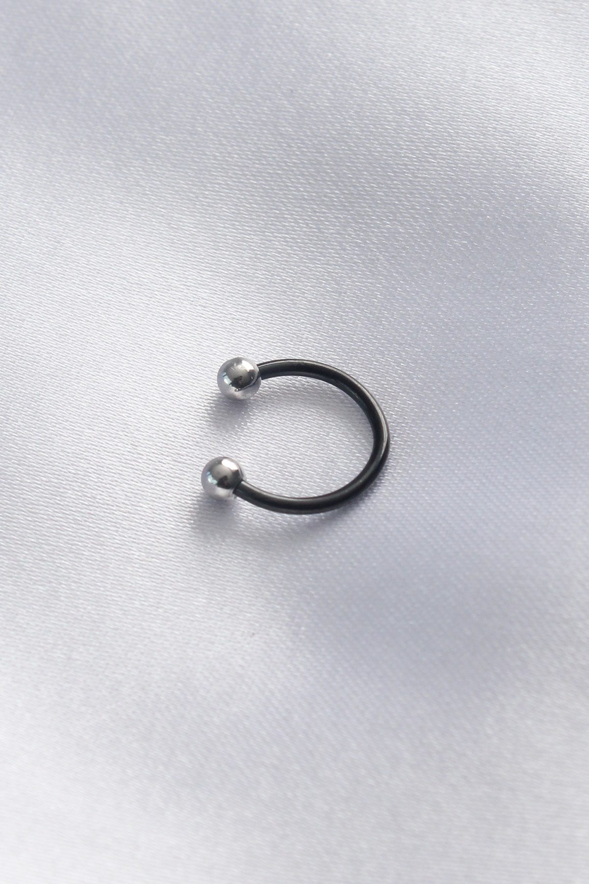 CLZ943  316L Cerrahi Çelik Siyah Renk Halka Gümüş Minimal Toplu Halka Kadın Piercing