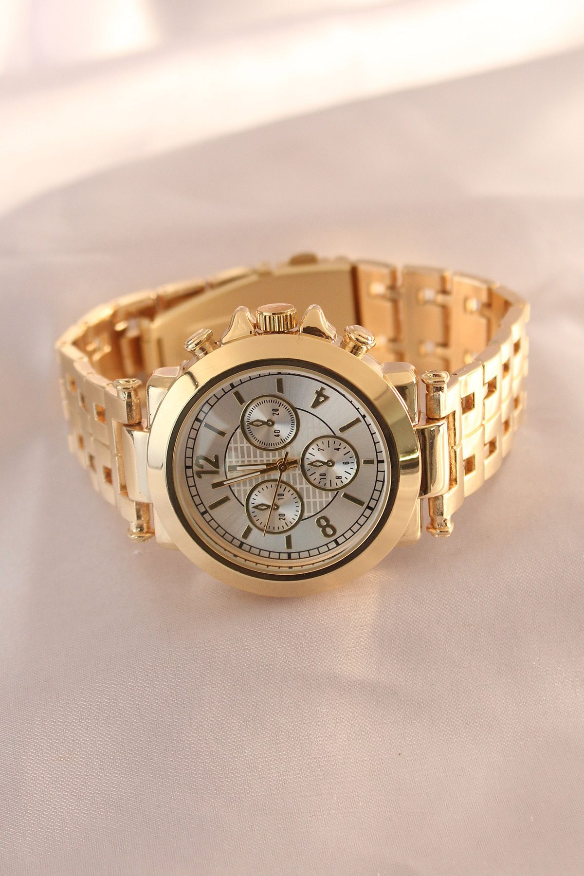 CLZ943  Gold Renk Metal Kordon Beyaz İç Tasarım Kadın Saat