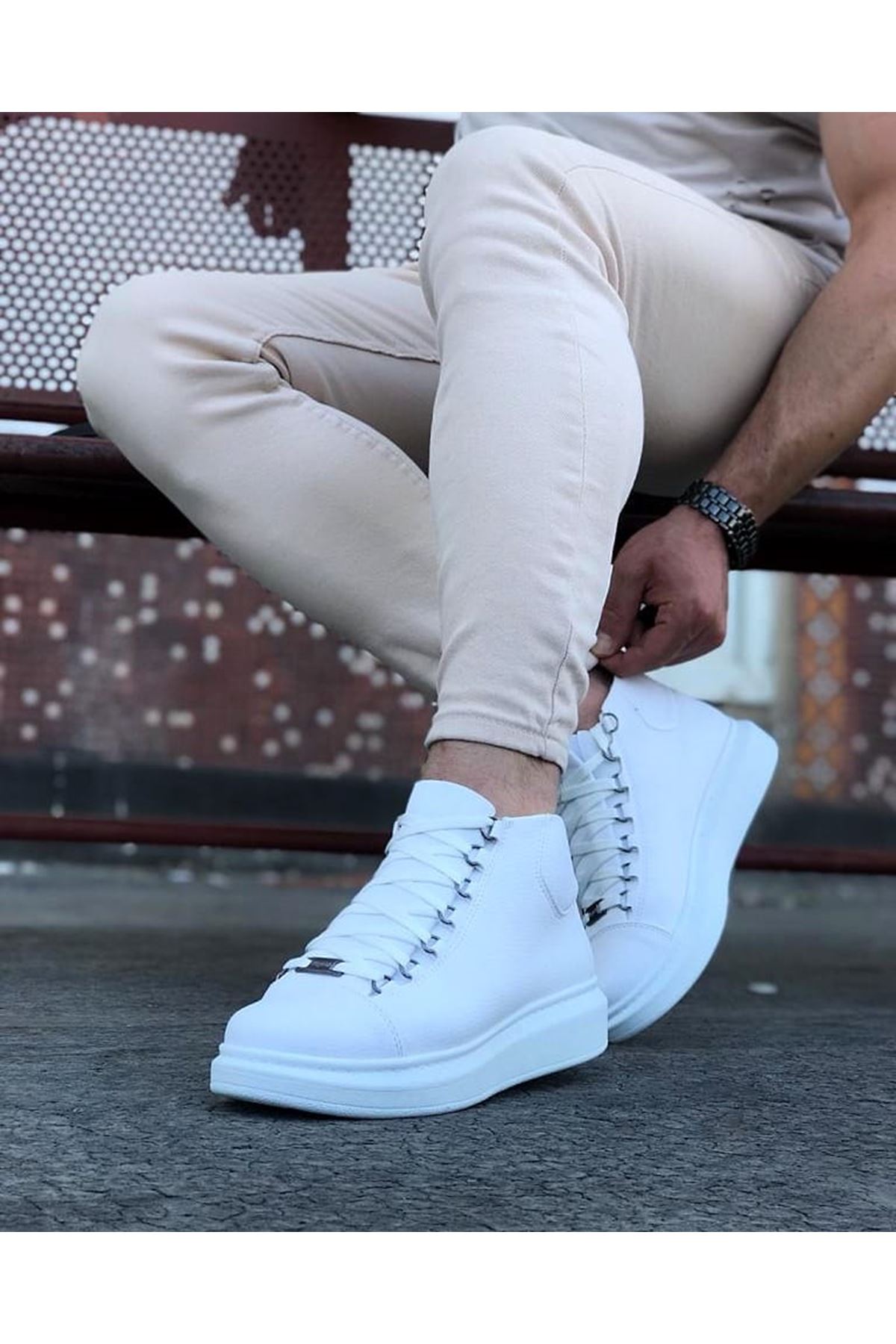 CLZ943 Beyaz Bağcıklı Sneakers  Yarım Bilek Bot