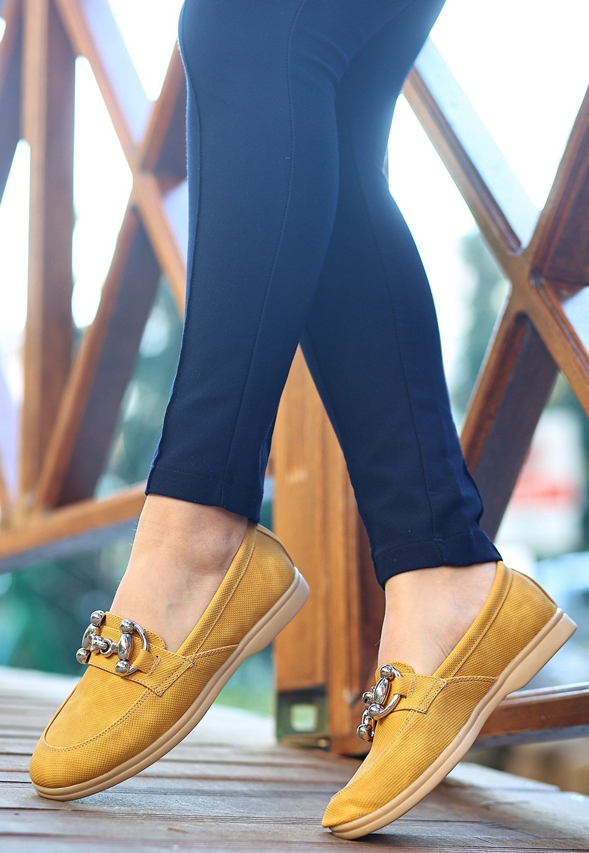 CLZ943 Hardal Sarısı Cilt Desenli Babet Ayakkabı
